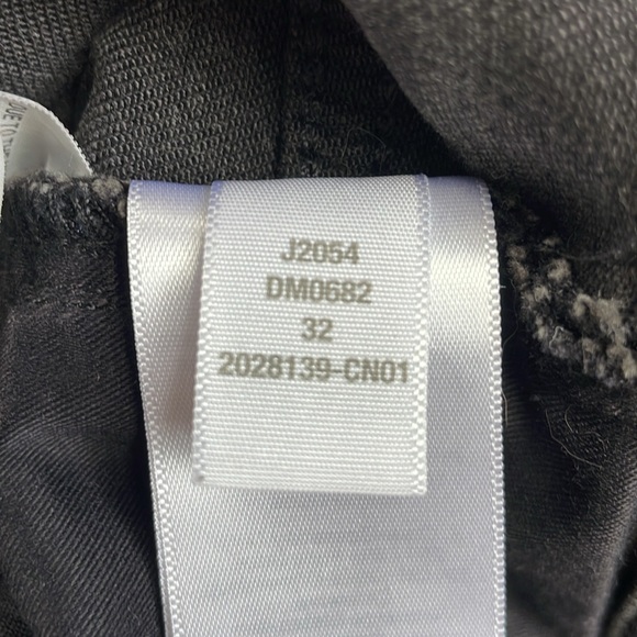 Madewell Classic Straight Black Jeans — Lunar wash 32 - Picture 11 of 11